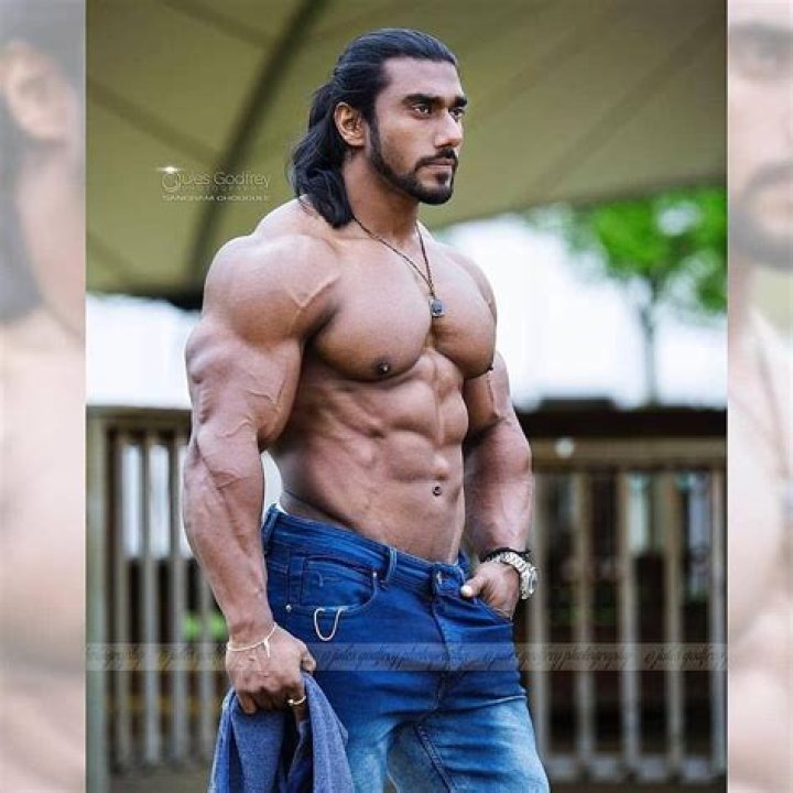 Moanabih Height, Weight, Net Worth, Age, Birthday, Wikipedia, Who, Instagram, Biography