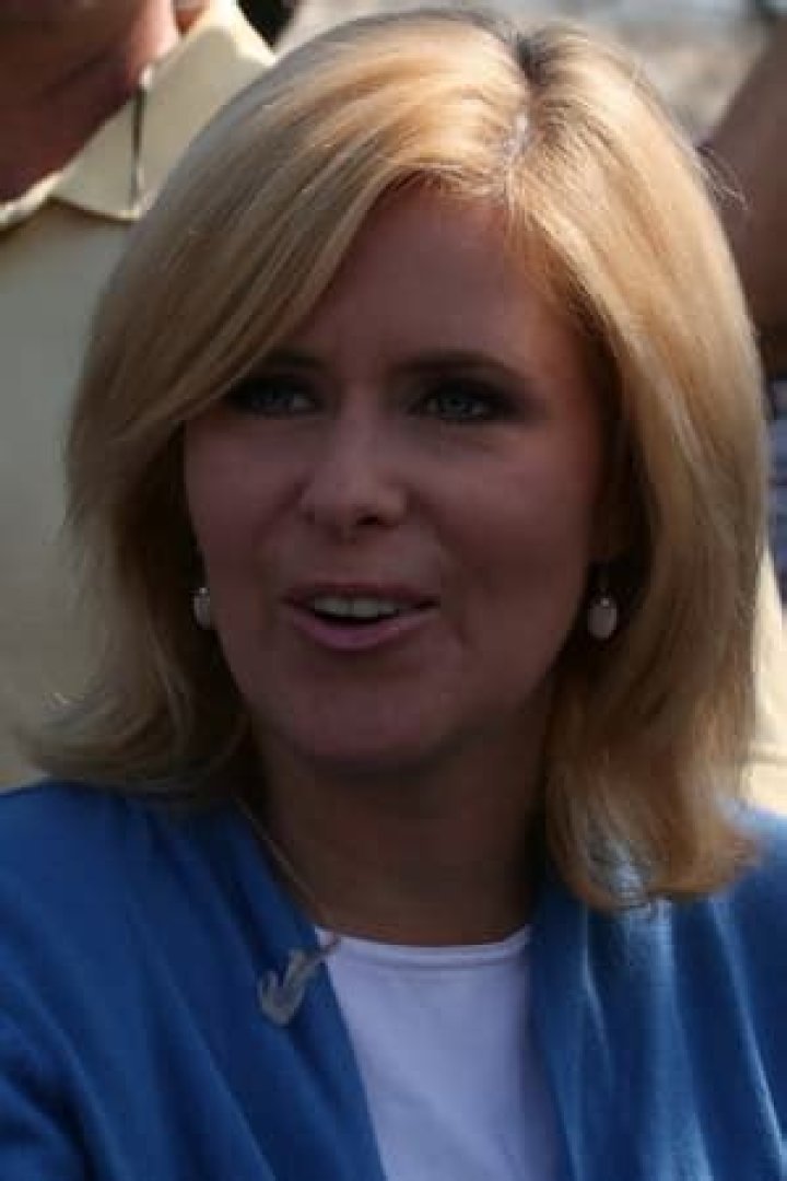 Molly Henneberg - Age, Family, Bio