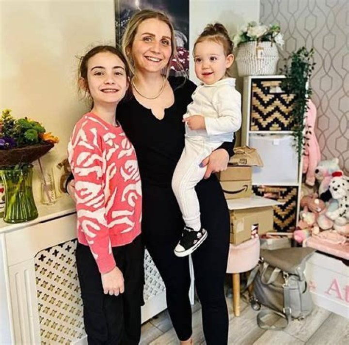 Natalie Hanby - Age, Family, Bio