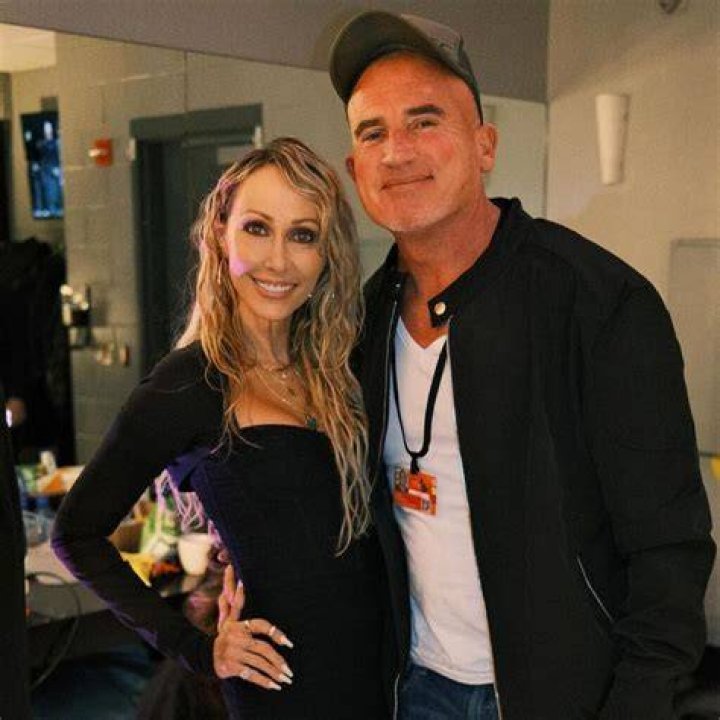 Noah Cyrus used to hook up with Dominic Purcell before he married her mom