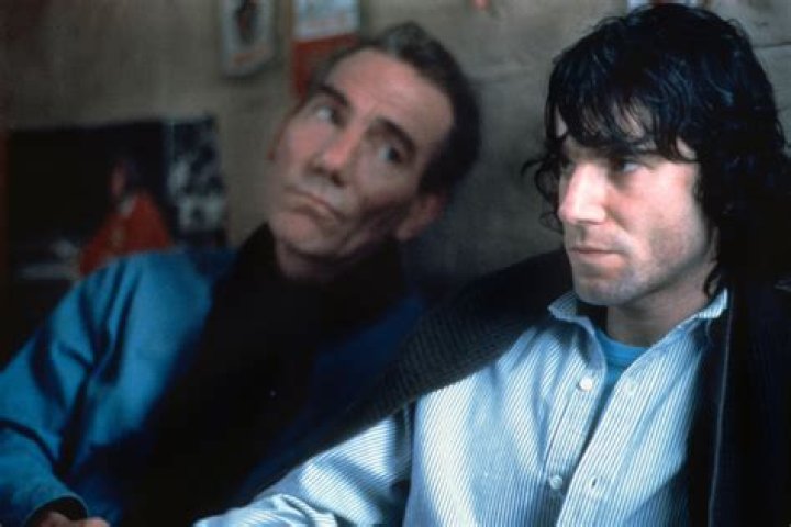 	Pete Postlethwaite passes away at the age of 64	
