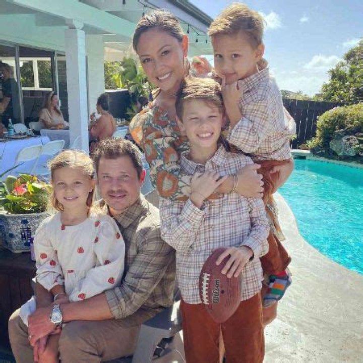 Phoenix Lachey - Age, Family, Bio