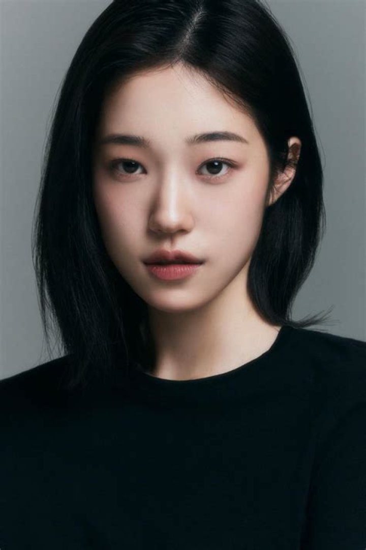 Roh Yoon-seo - Age, Family, Bio