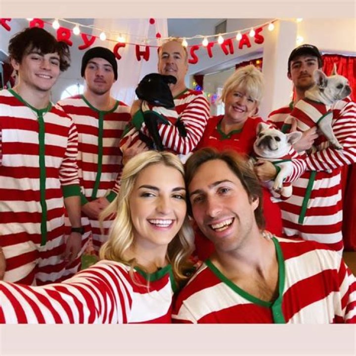 Ross Lynch - Age, Family, Bio