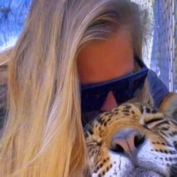Safari Sammie - Age, Family, Bio