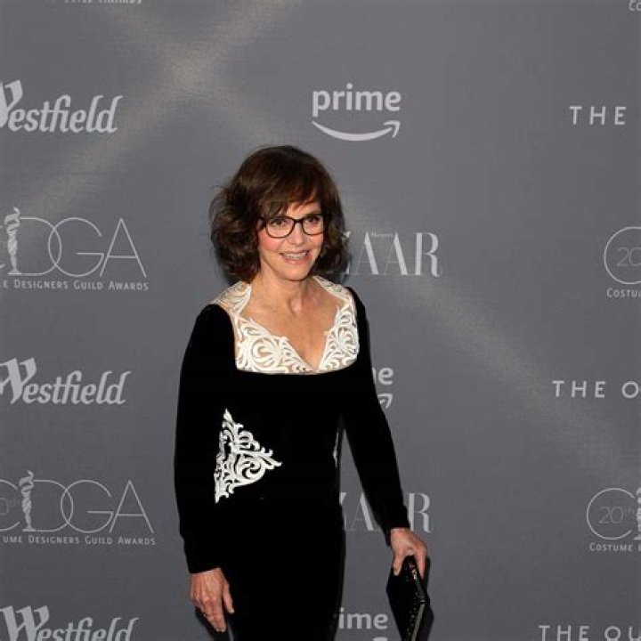 Sally Field Net Worth - Wiki, Age, Weight and Height, Relationships, Family, and More
