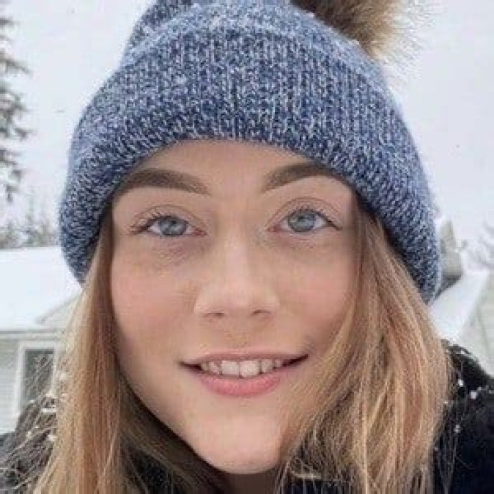 Sammie Lewis - Age, Family, Bio