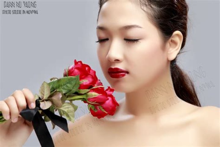 San Yati Moe Myint - Age, Family, Bio