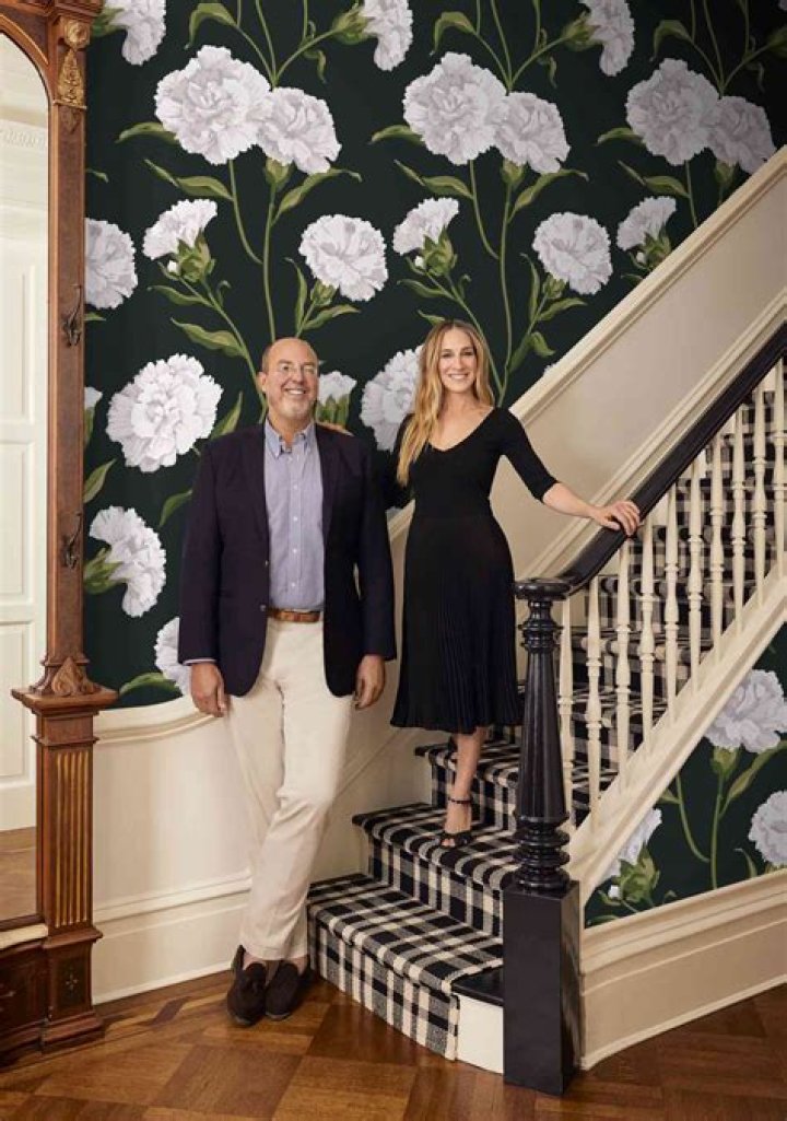 Sarah Jessica Parker Upsets Homeowners with Shoe Photo Shoot