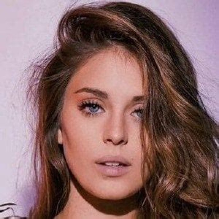 Sasha Zotova - Age, Family, Bio