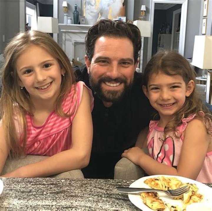 Scott McGillivray - Age, Family, Bio
