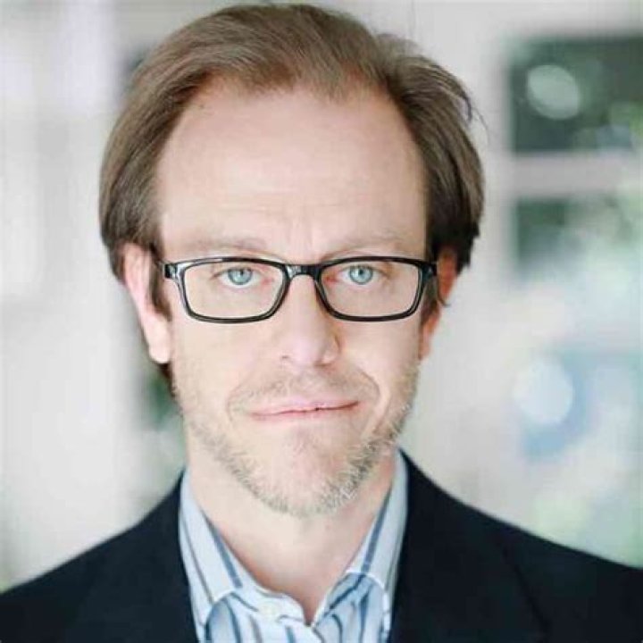Sean Whalen Bio (Wiki) 
