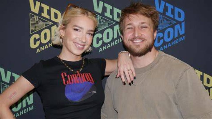 Shayne Topp Height, Weight, Net Worth, Age, Wiki, Who, Instagram, Biography