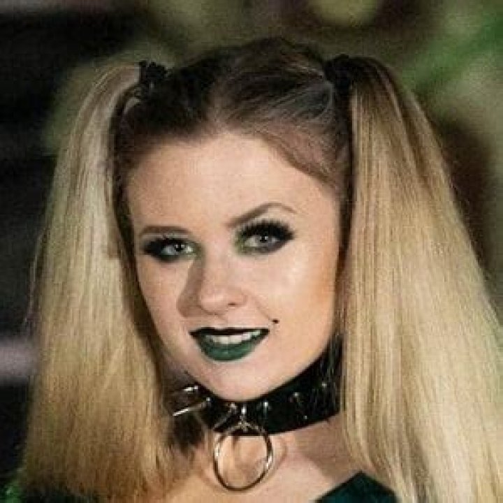 Shelby Dueitt - Age, Family, Bio