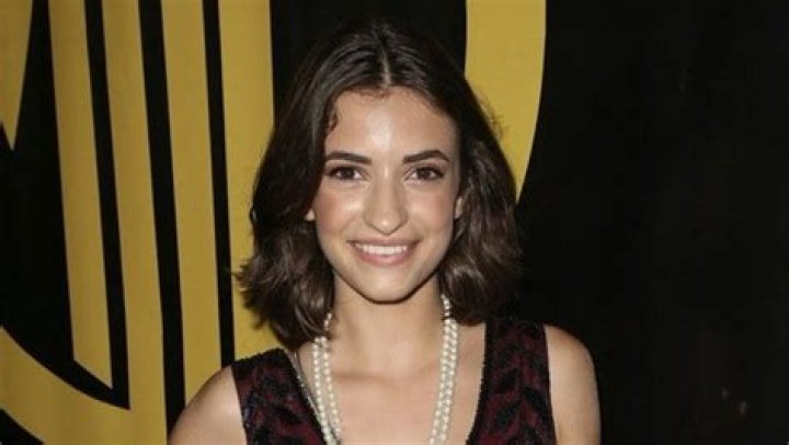 Soni Nicole Bringas - Age, Family, Bio