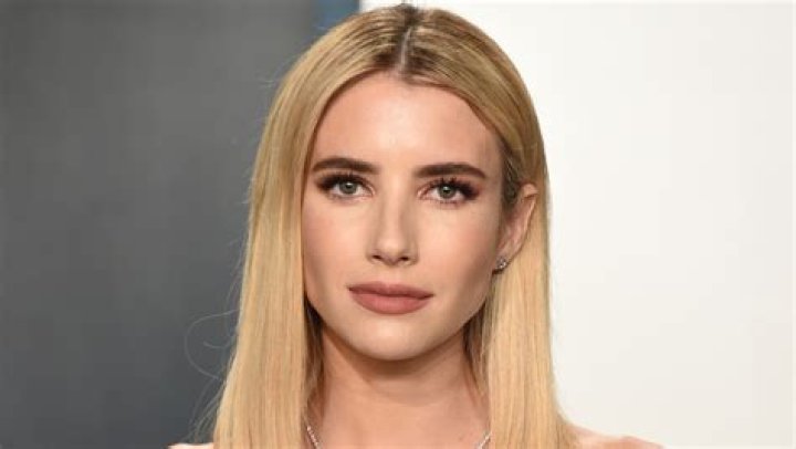 Star: Emma Roberts is ‘addicted to juicing’ & ‘taking it to an extreme’