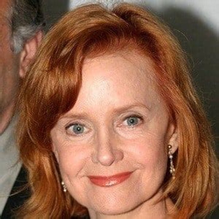 Swoosie Kurtz - Age, Family, Bio