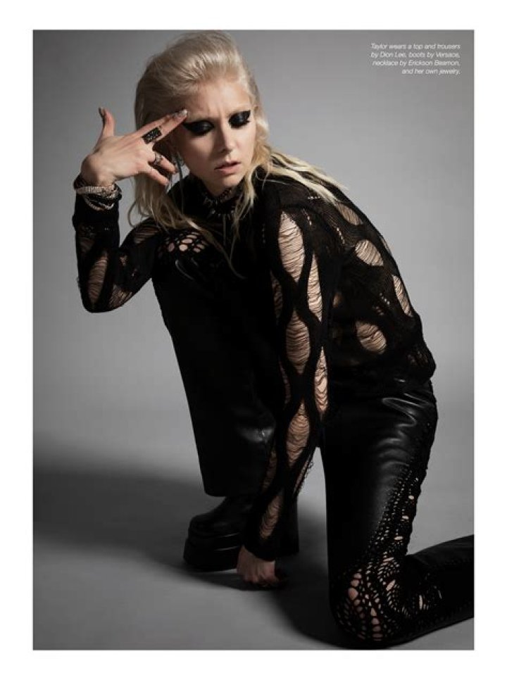 Taylor Momsen, model: easy on the eye-liner, heavy on the Lohan