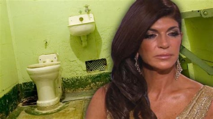 Teresa Giudice Cries Herself to Sleep