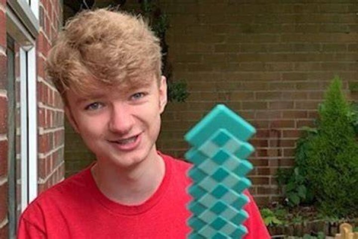 TommyInnit Wiki-Bio, Parents, Birthday, Age, Instagram