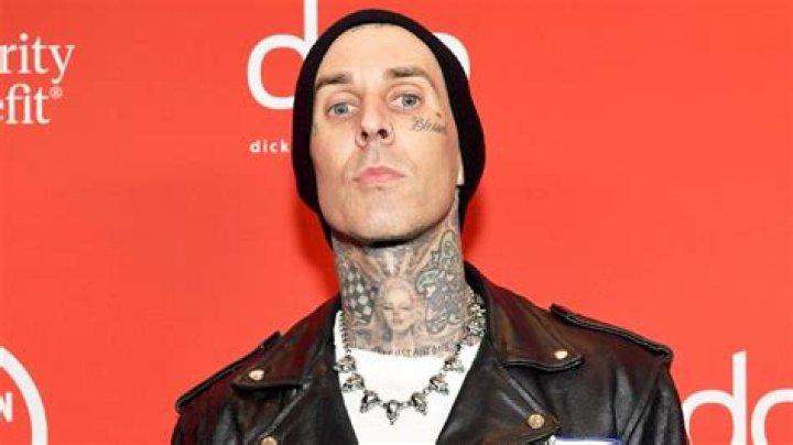
Travis Barker Goes ‘Against Doctor’s Orders’ To Continue Tour Performances With Machine Gun Kelly 