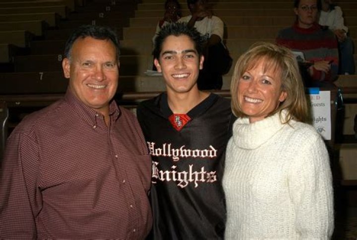 Tyler Hoechlin - Age, Family, Bio