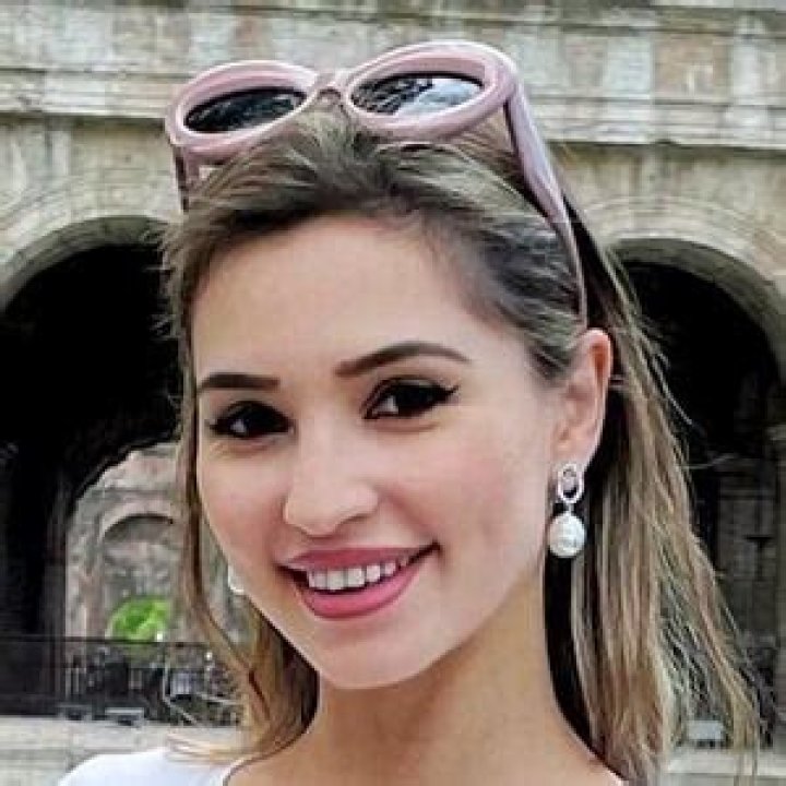 Valentina Victoria - Age, Family, Bio