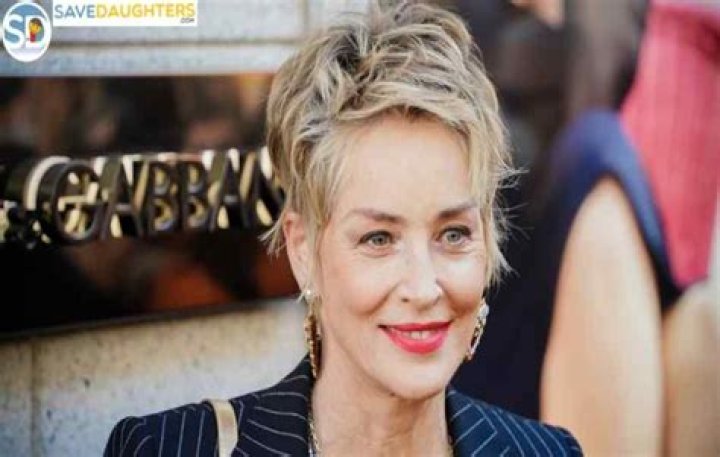 
Vanessa Vinent Height, Weight, Net Worth, Age, Wiki, Who, Instagram, Biography 